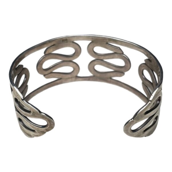 VINTAGE SILVER WITH SWIRL DESIGN - Image 2